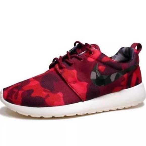 red camo nike shoes